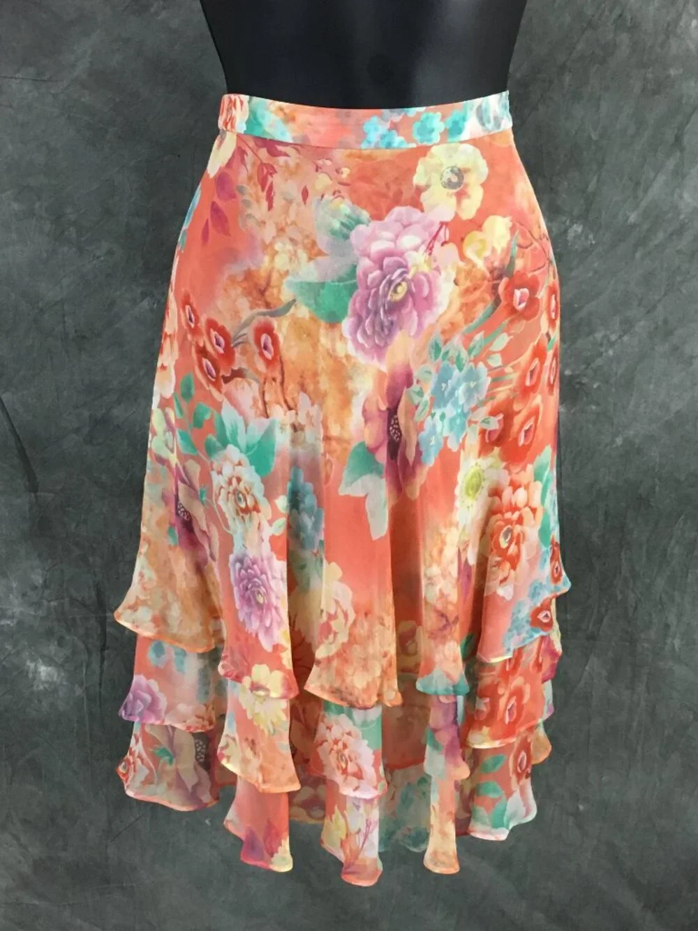 BEAUTIFUL St John couture knit couture coral multi jacket skirt suit size 4